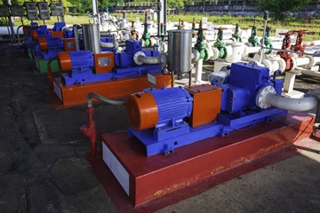 Pump motor oil and pipeline pressure gauge valves at plant pressure safety valve station.